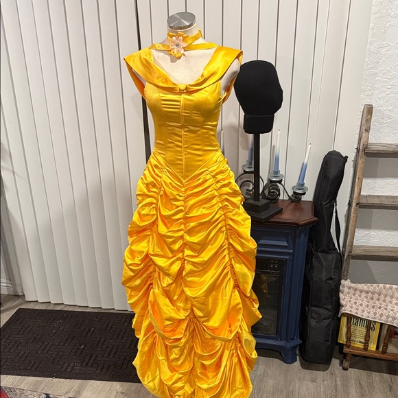 Dresses & Skirts - Beauty and the Beast - Belle Gown